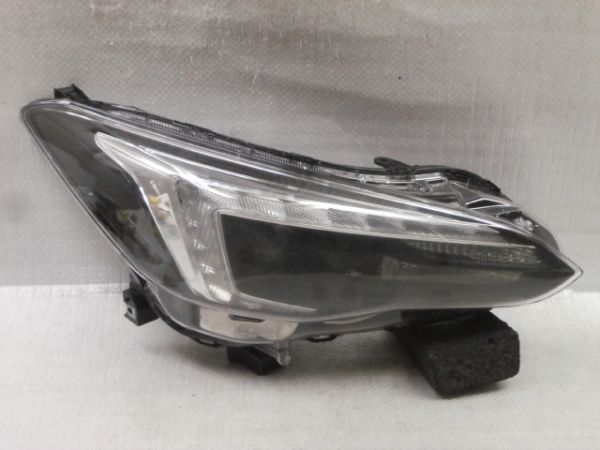 23306【インプレッサ】GT/GK系右LEDヘッドライト即決 ICHIKOH 1923