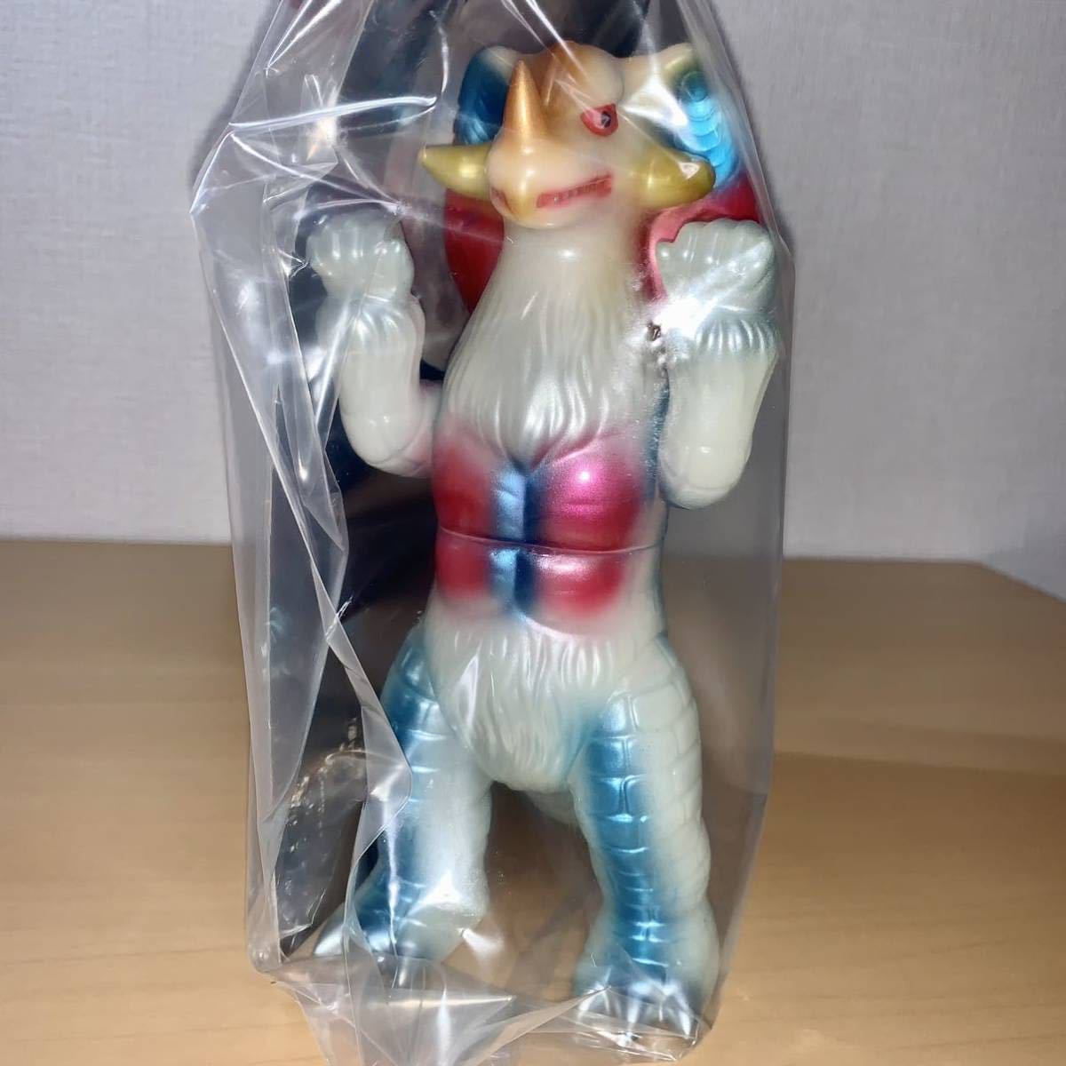 U.S.TOYS ルナチクス 蓄光 GID ウルトラマン エース A ultraman