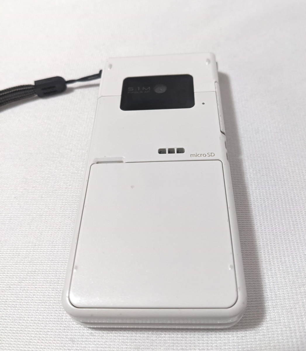 Docomo ドコモ P 01f ガラケー ケータイ ホワイト パナソニック 動作確認ok 判定 おまけ Microsdカード 携帯電話 売買されたオークション情報 Yahooの商品情報をアーカイブ公開 オークファン Aucfan Com