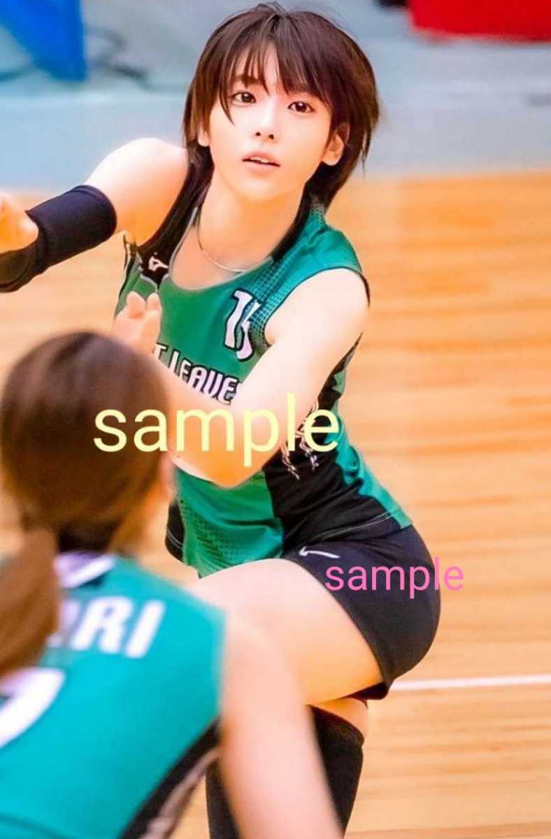 白岩蘭奈さん 写真L判 アスリート女子 バレーボール(写真)｜売買された 