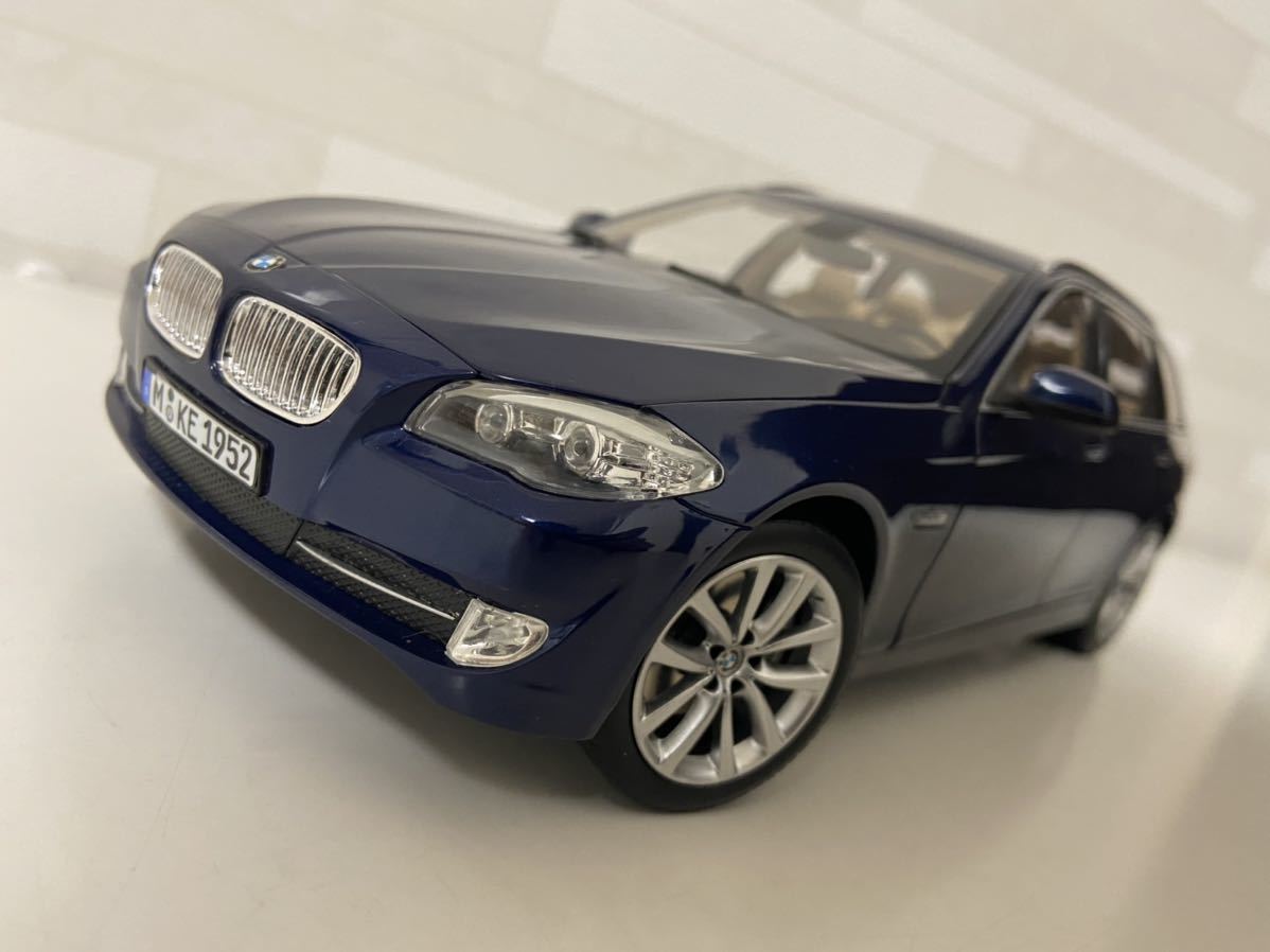即決 ディーラー特注 1/18 BMW 550i ツーリング 5シリーズ Touring
