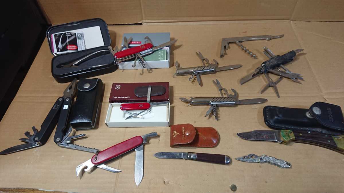 ビクトリノックス・他色々まとめ売り・12個・タカギ・他・十徳ナイフ  