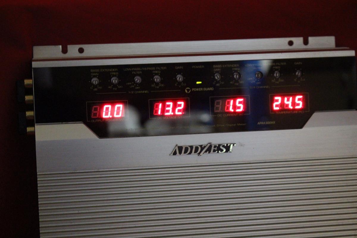 ☆clarion ADDZEST クラリオン アゼスト APA4300HX 150W×4チャンネル 