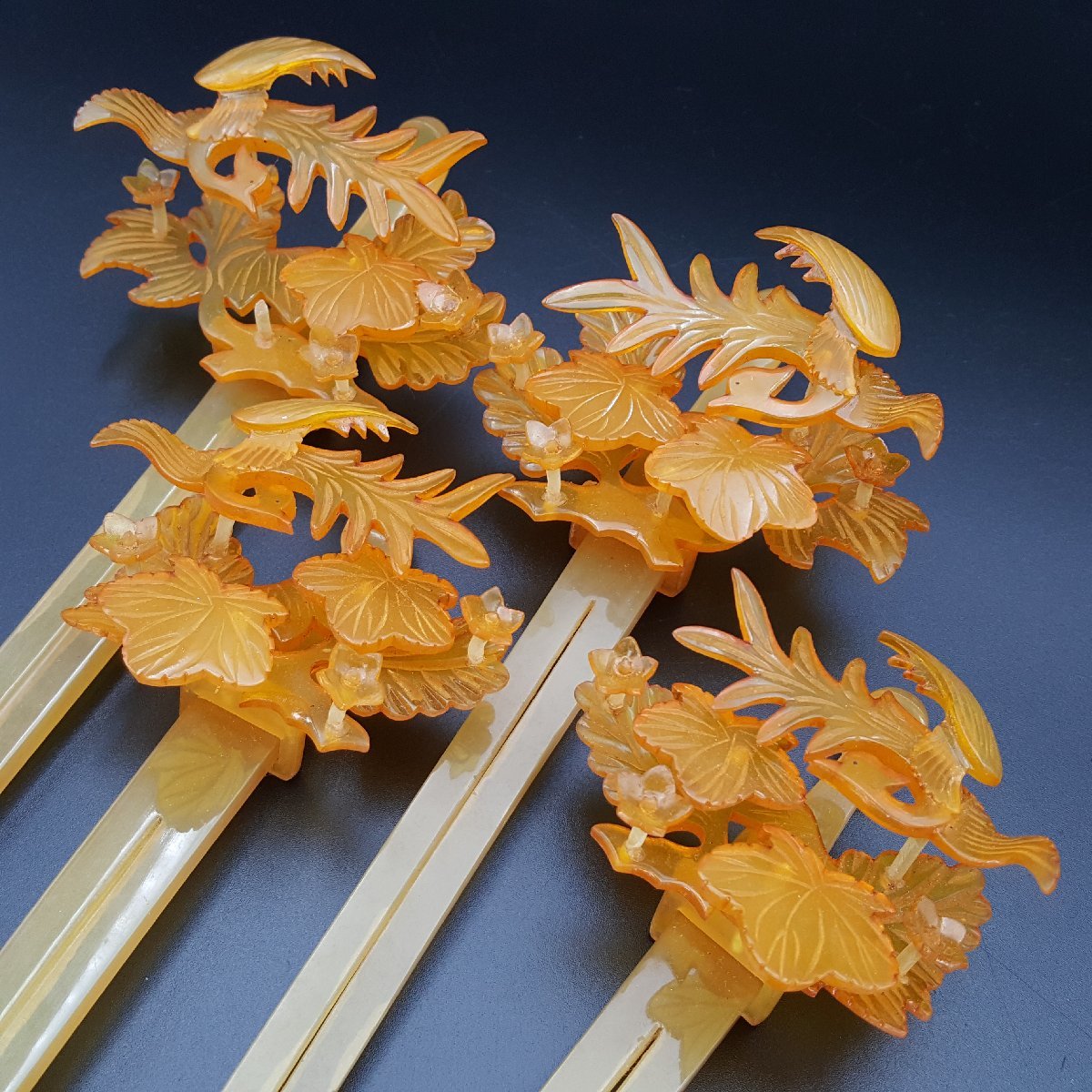 お宝さがし】♪べっ甲？他色々 くし かんざし 髪飾り 和装小物 まとめ 