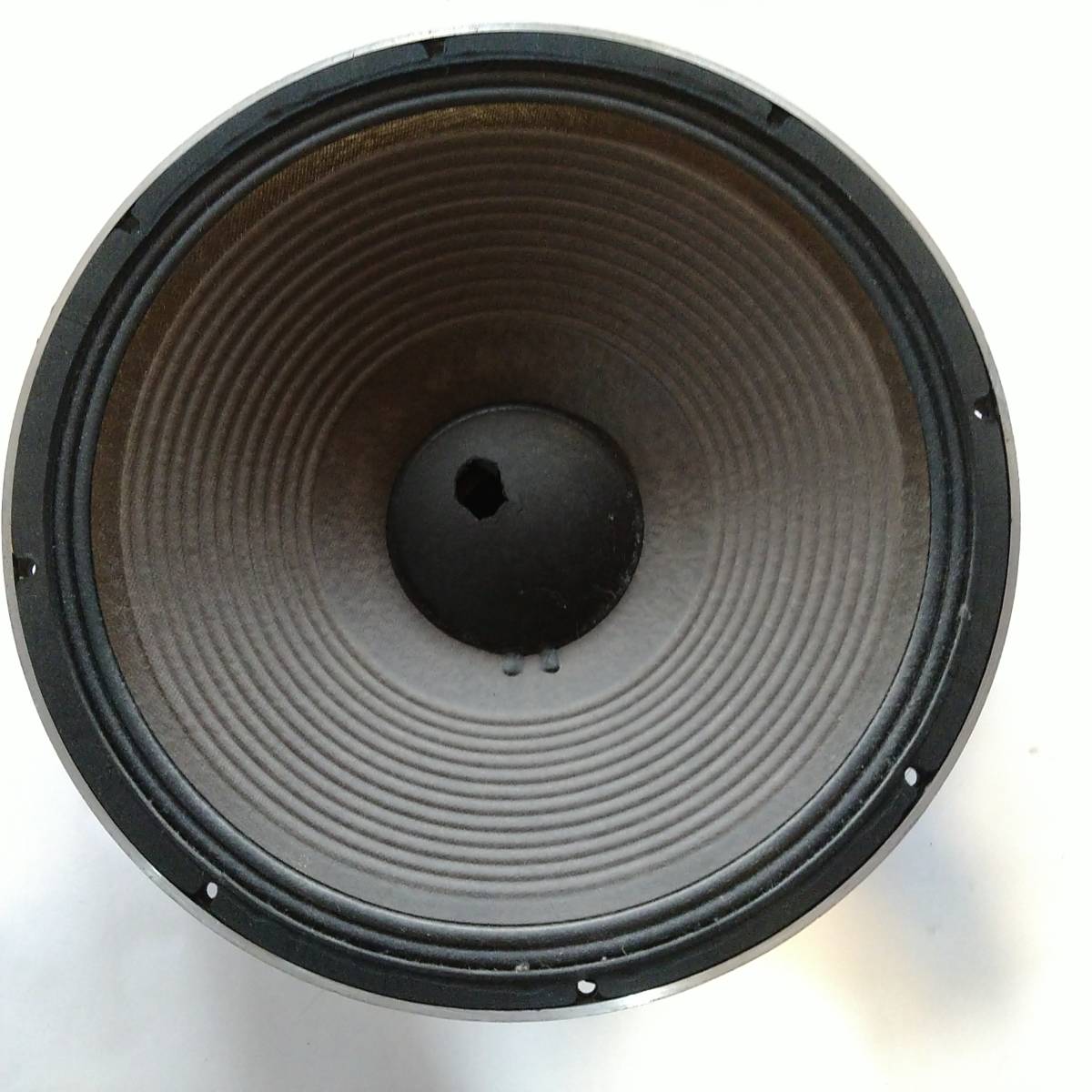  JBL プロフェショナル シリーズ 2225H 8&Omega; ＝ コーン紙に穴あき有＝(スピーカー本体)｜売買されたオークション情報、yahooの商品情報をアーカイブ公開 - オークファン JBL