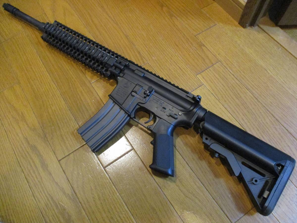 東京マルイ 次世代電動ガン レシーライフル - | ブラック CQB-R M4 