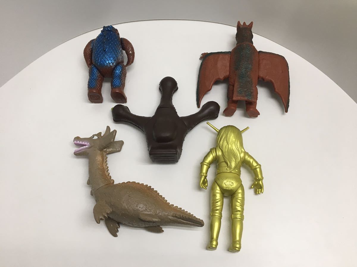 ブルマァク マーミット ビニパラ マグマ大使 バドラ モグネス ダコーダ 