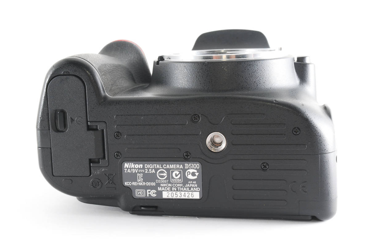 A Nikon ニコン D5100 デジタル一眼レフカメラ レンズ DX AF-S NIKKOR A Nikon ニコン D5100 デジタル一眼レフカメラ レンズ DX AF-S NIKKOR