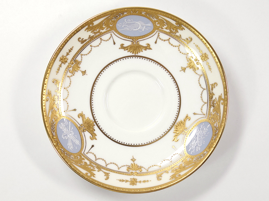 ∇花∇【ミントン/MINTON】 盛上金彩にエナメル彩楽器文コーヒーカップ