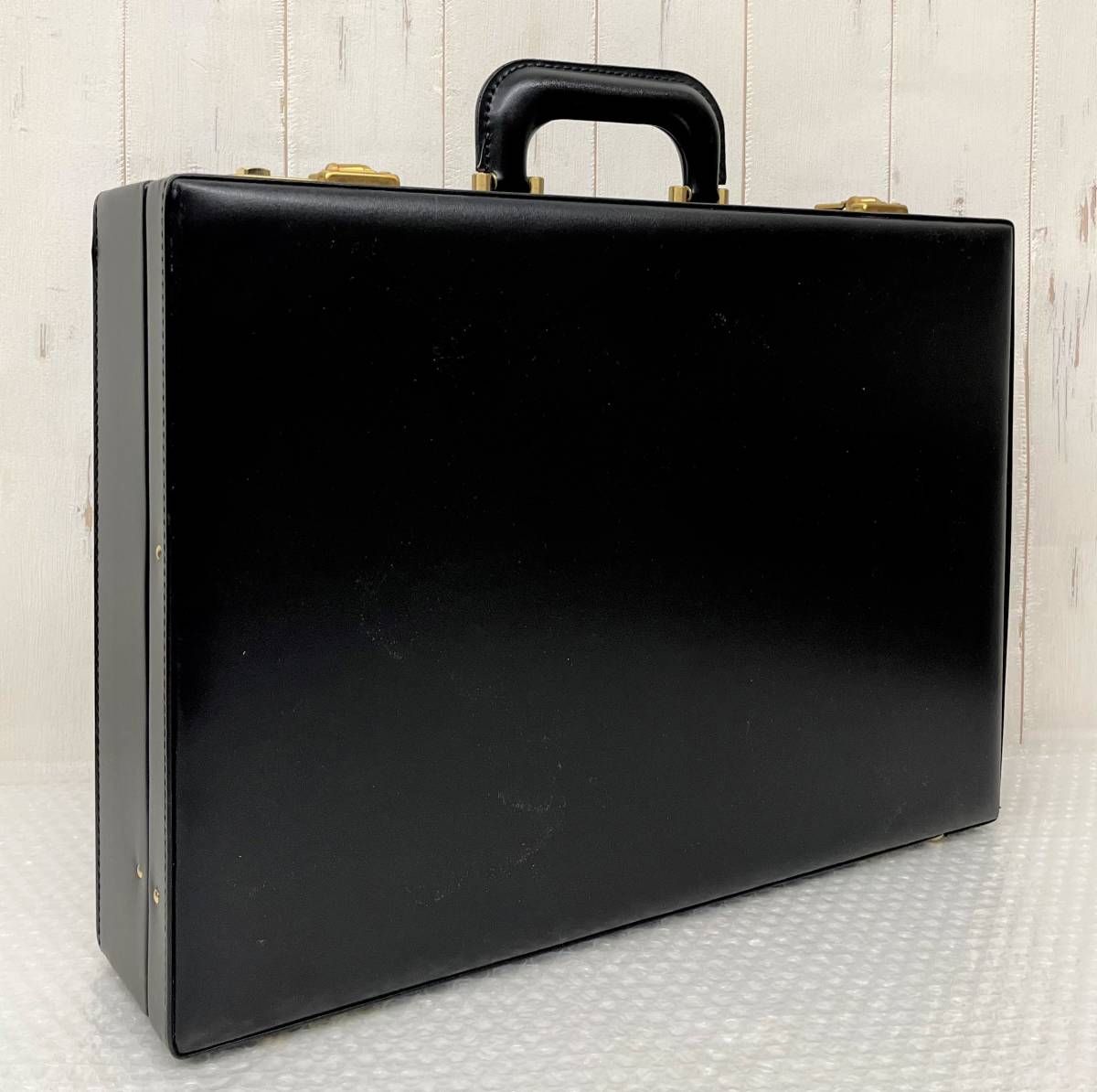 【美品】 KOKUYO コクヨ レザー ビジネスバッグ 書類鞄 アタッシュケース ビジネスバッグ アタッシュケース コクヨ(KOKUYO) 未使用KOKUYO レザー