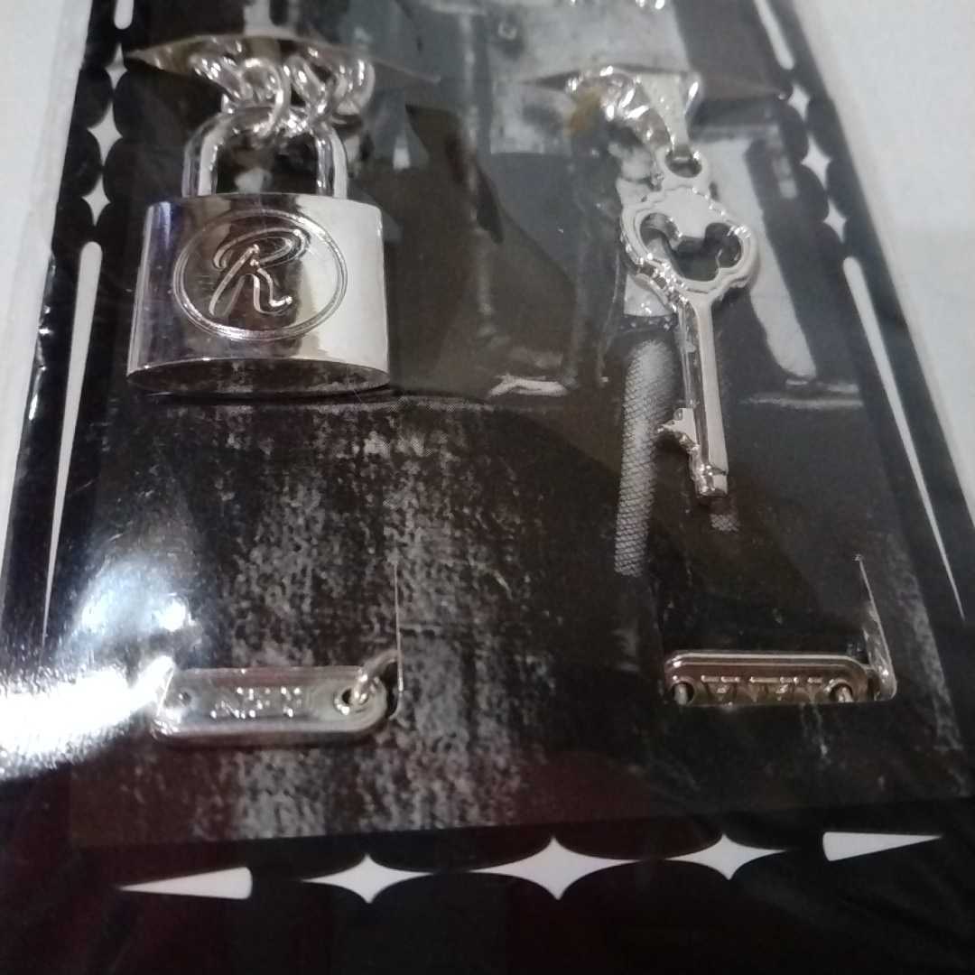 矢沢あい Nanaーナナー Black Stoner 南京錠風ネックレス Nana Ren その他 売買されたオークション情報 Yahooの商品情報をアーカイブ公開 オークファン Aucfan Com