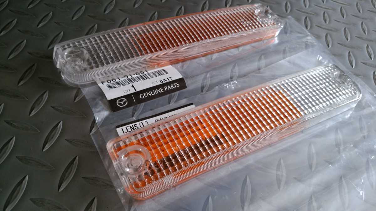 【新品未使用】サバンナRX-7 FC3S フロントウインカーレンズ 左右セット サバンナRX-7 FC3S フロントウインカーレンズ 左右セット マツダ