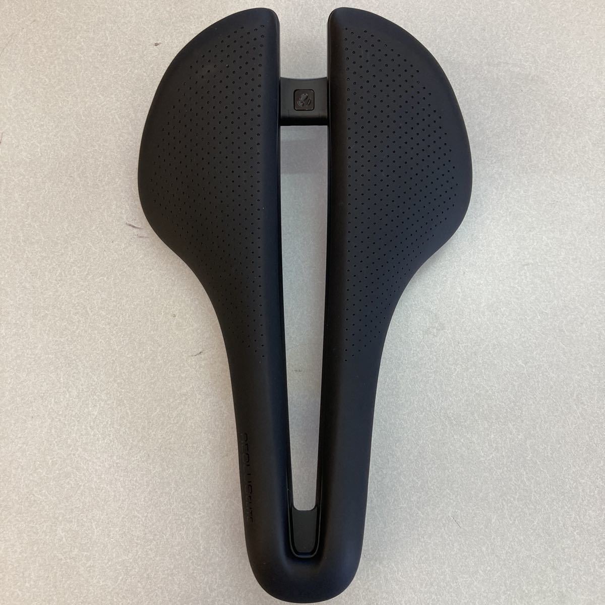 Bontrager Aeolos Elite Bike Saddle 155mm 完成車外し品 ボントレガー 