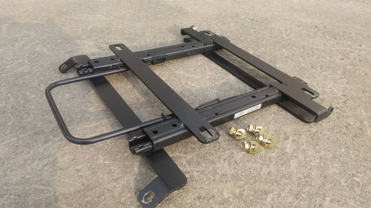 ポルシェ986ボクスター用 スパルコR100シートレール中古 カワイ製作所 