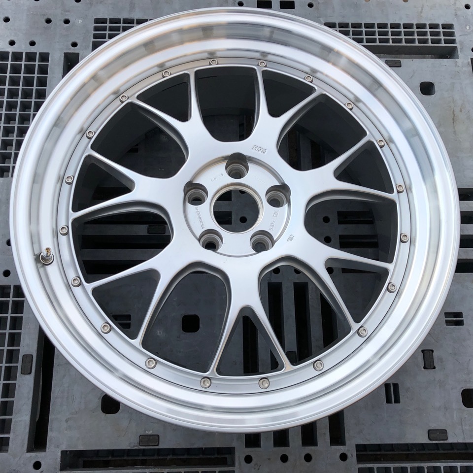 【豊富な，高品質】 BBS LM819 20&times;9.5J +45 114.3-5 1本(5穴)｜売買されたオークション情報、yahooの商品情報をアーカイブ公開 - オークファン 5穴