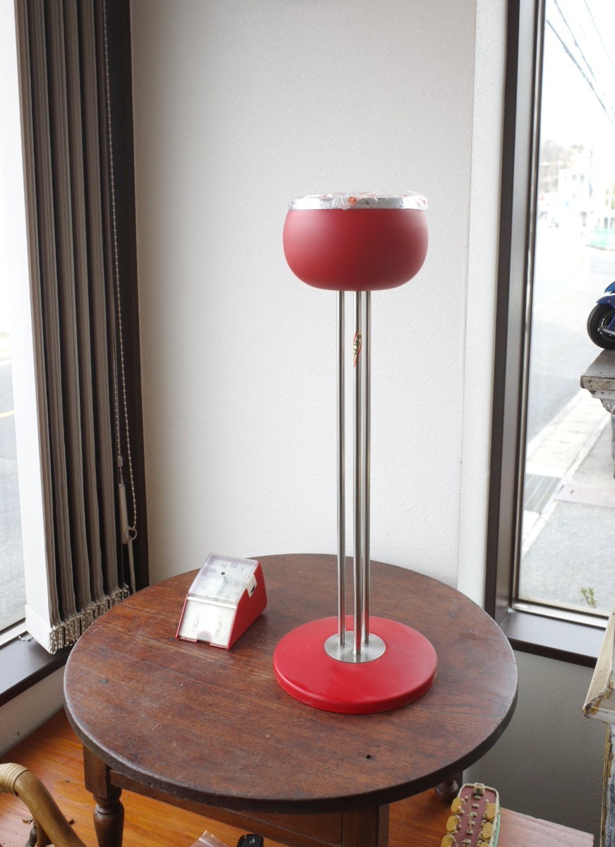 可愛い赤のスタンド灰皿 未使用 お洒落 デッドストック レトロ ポップ スペースエイジ ヴィンテージ 古道具のgplus広島 23i Www Indianobserver Com