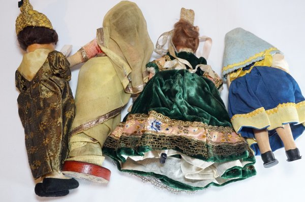 年代物海外民族衣装ビンテージドール 4体 フランス イタリア オーストリア インド ハンドメイド 女の子 女性 人形 雑貨 売買されたオークション情報 Yahooの商品情報をアーカイブ公開 オークファン Aucfan Com