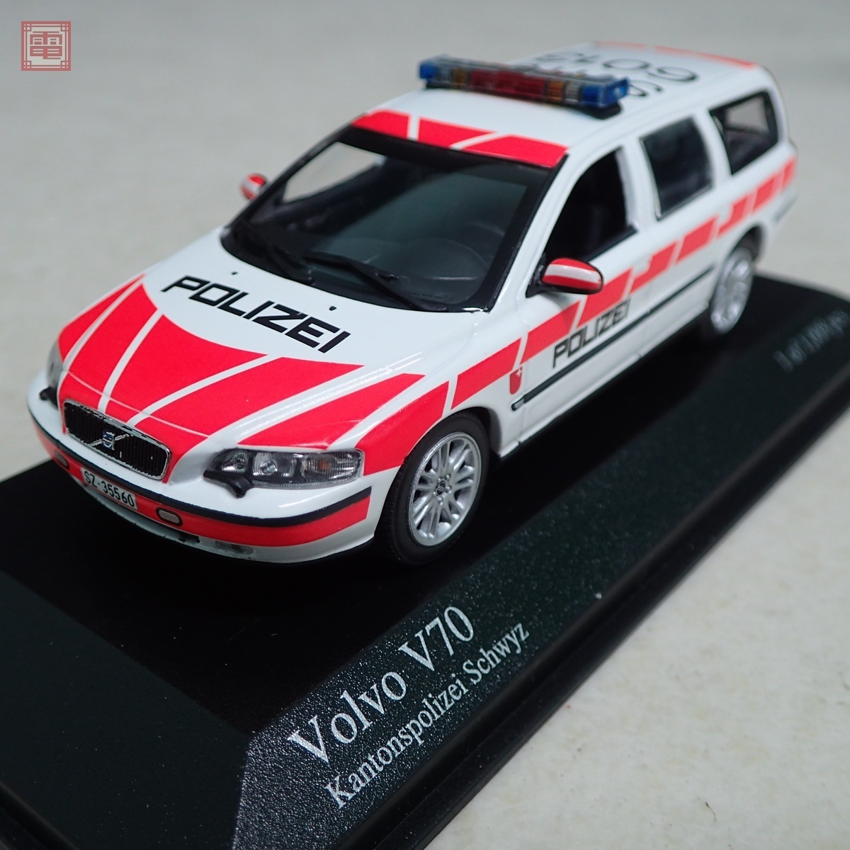PMA 1/43 ボルボ V70 警察車両 No.430171897/No.430171895 計2台set