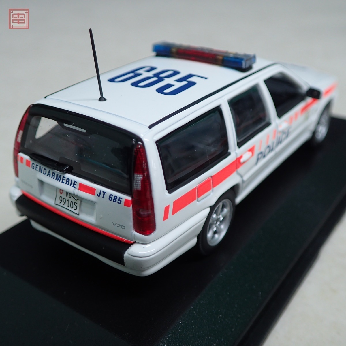 PMA 1/43 ボルボ V70 警察車両 No.430171897/No.430171895 計2台set