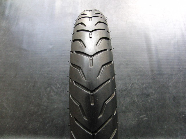 単品中古タイヤ!ダンロップ◎D408. 90/90-19. つ802:21112 ダンロップ