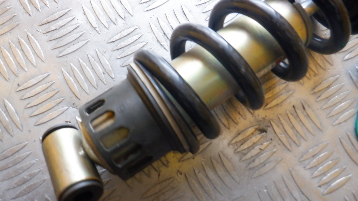 ドラッグスター400☆純正リアサス ヤマハ ドラッグスター400 純正