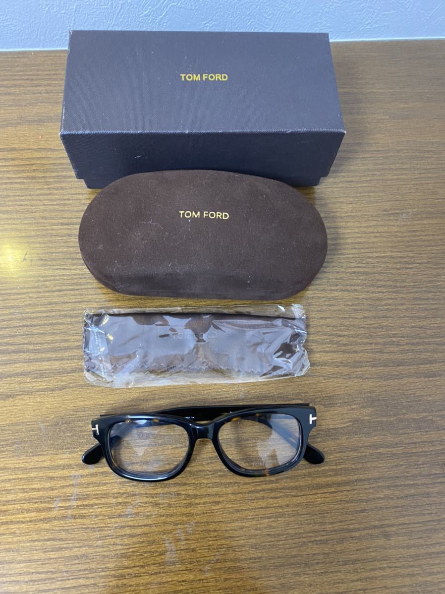 【中古】TOMFORD トムフォード 伊達メガネ TF5147 050 52□17 145
