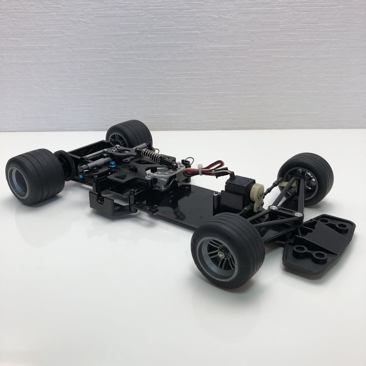 【絶版品 新品未使用品！】タミヤ 1/10 F103  シャーシ 未走行車 新品 絶版品 新品未使用品！】タミヤ 1/10 F103 シャーシ 未走行車 新品