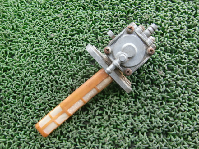 GSX250E ザリ 純正 当時物 ガソリンコック 黒鷲 SUZUKI 絶版旧車 検