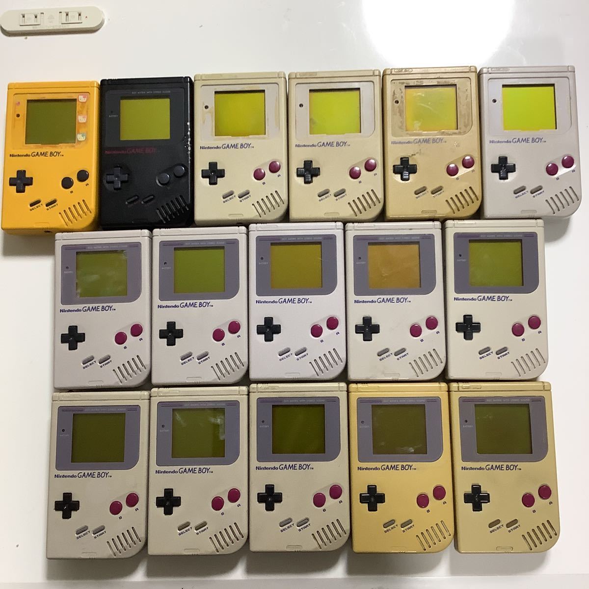 数量限定，新品 Nintendo ゲームボーイ 本体 まとめ売り 16個(本体)｜売買されたオークション情報、yahooの商品情報をアーカイブ公開 - オークファン 本体