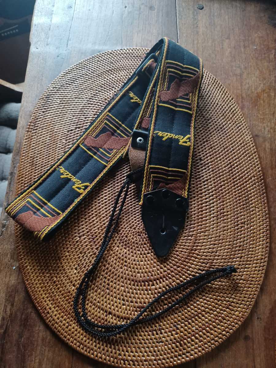 美品】Fender ギターストラップ 適わ 