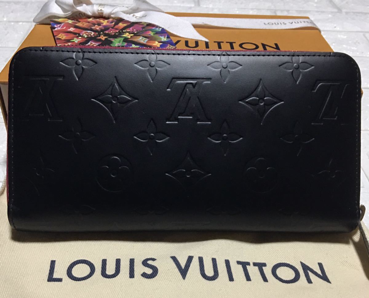 美品／鑑定済みルイヴィトンLVヴェルニ ラウンドジップ長財布 