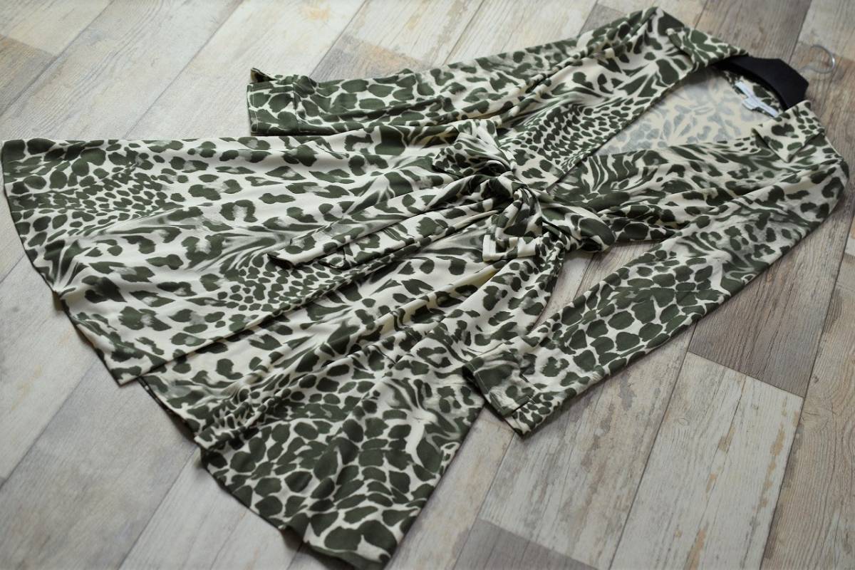 DIANE FURSTENBERG von - DVF○美品○シルク100% NEW JEANNE 