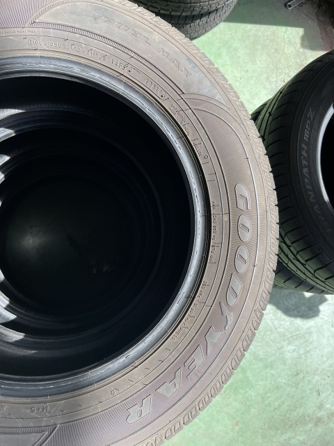バリ山225/65R17　102H・激安!!4本セット価格C183 0 タイヤ4本セット 1 4本」の人気商品一覧・価格比較 r17（サマータイヤ タイヤ