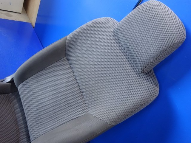 ニッサン キャラバン NV350 E26 運転席 ドライバー シート A10 0173