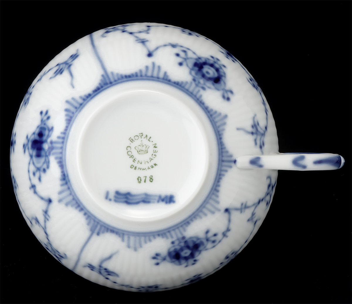 ブルーフルーテッド ロイヤルコペンハーゲン（Royal Copenhagen） プレイン ロイヤルコペンハーゲン コペンハーゲン ブルー フルーテッド プレート 0 Royal 1 Fluted Plain 25cm|ロイヤル コペンハーゲン＞ブルーフルーテッド