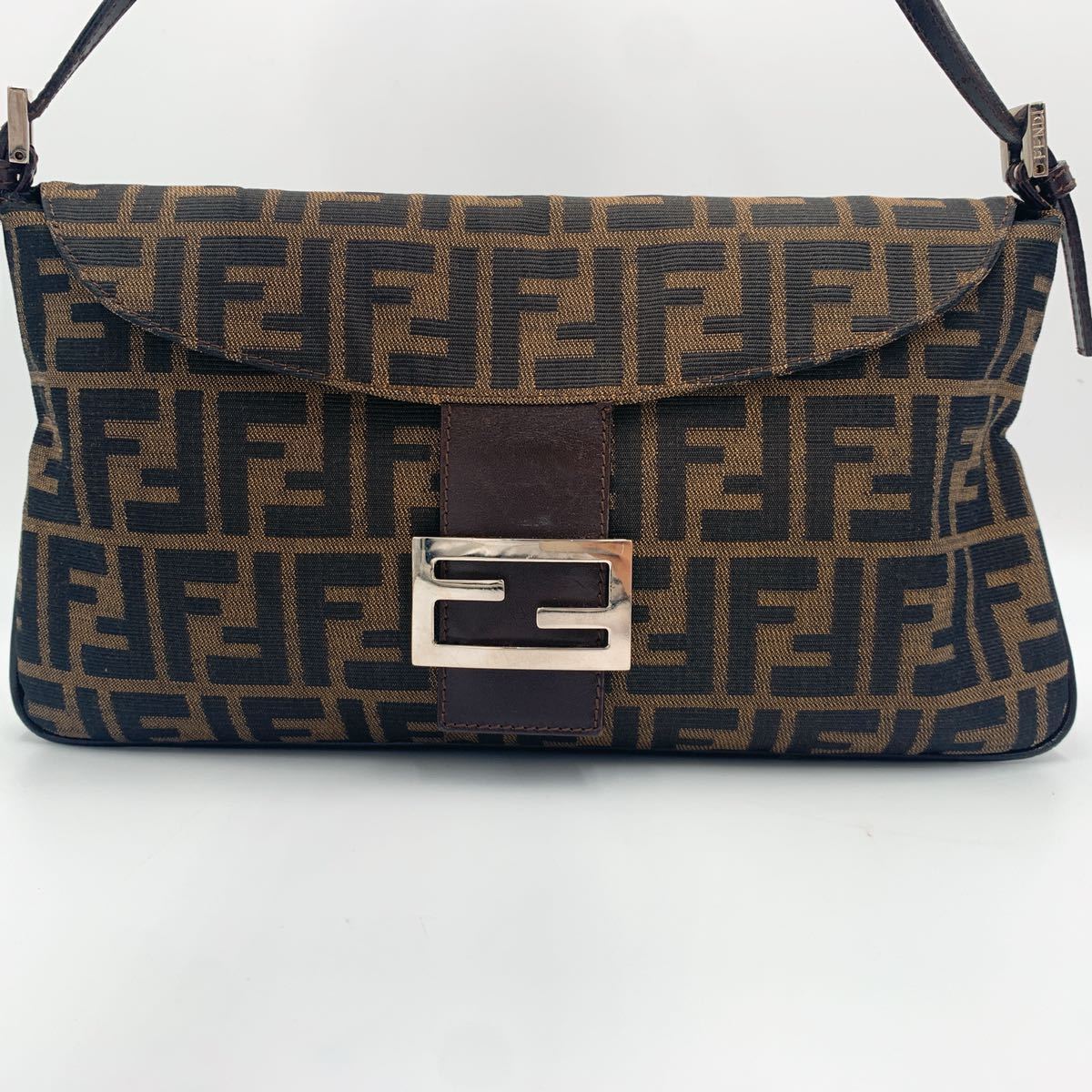 1円 □美品□ FENDI フェンディ マンマバケット キャンバス 