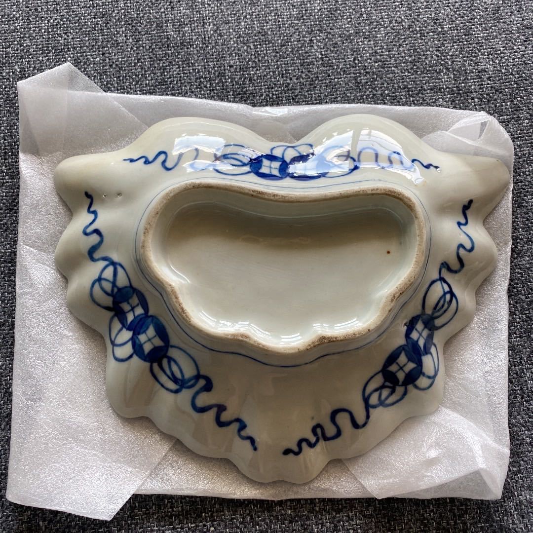 古伊万里 染付 赤絵大根蝶文様陽刻皿 四点 成化年製