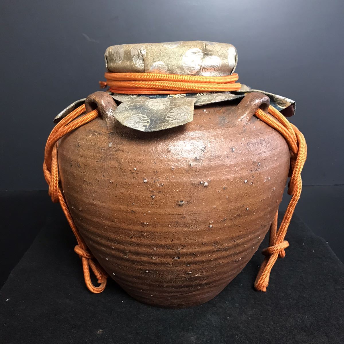 CR070] 信楽焼 飾壺 茶壺 口覆 口紐付き 木製口蓋 茶道具 茶器 茶道 