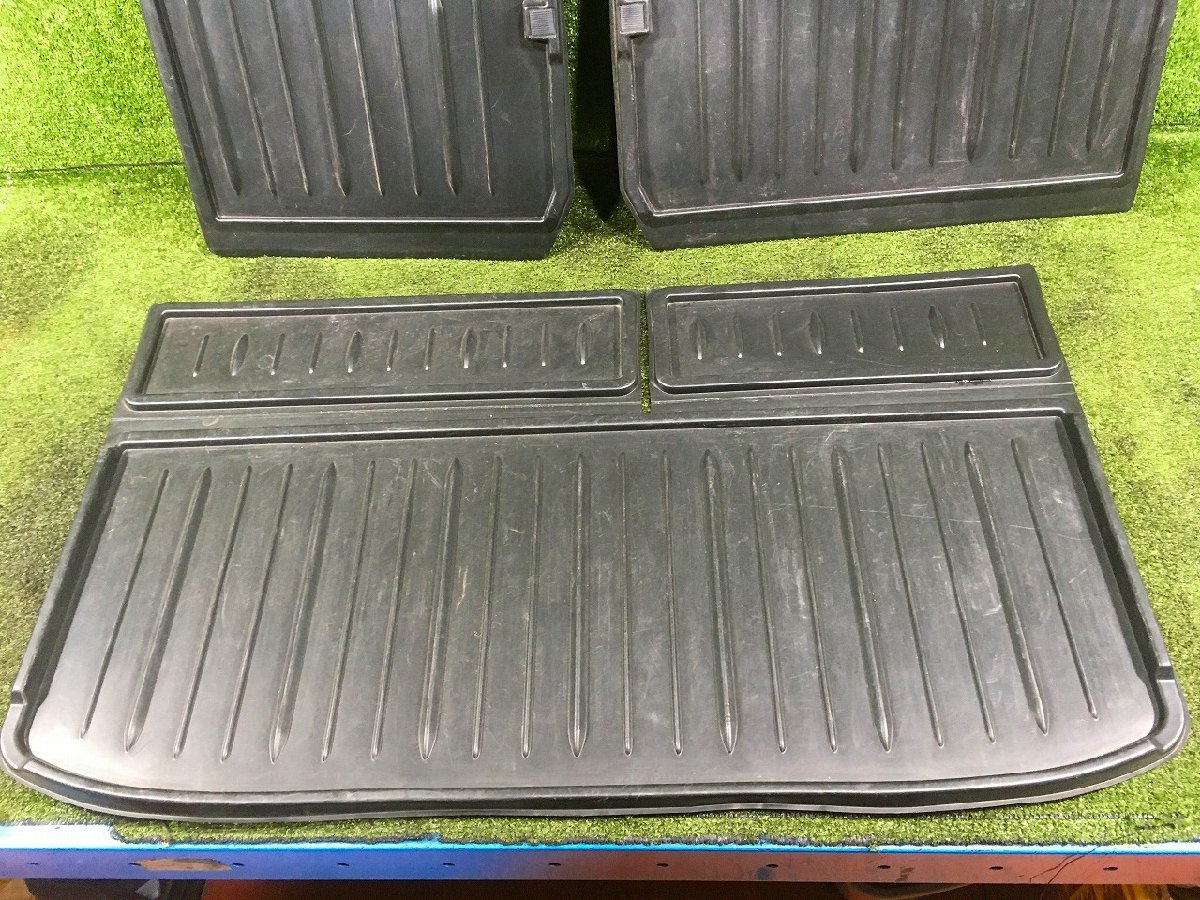 新S管理70010 H21 MPV LY3P】☆純正OP 荷室 ラゲッジトレイ☆(マツダ用