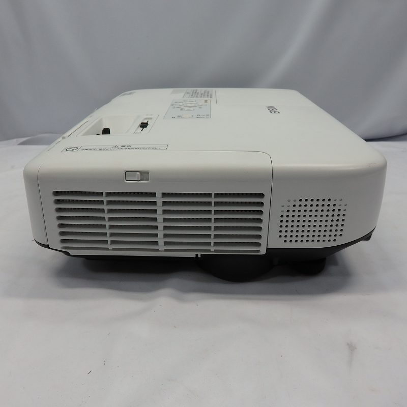 EPSON EB-1960 プロジェクター 5000lm 高輝度 動作確認済み EPSON EB-1960 プロジェクター 5000lm 高輝度 動作確認済み EPSON