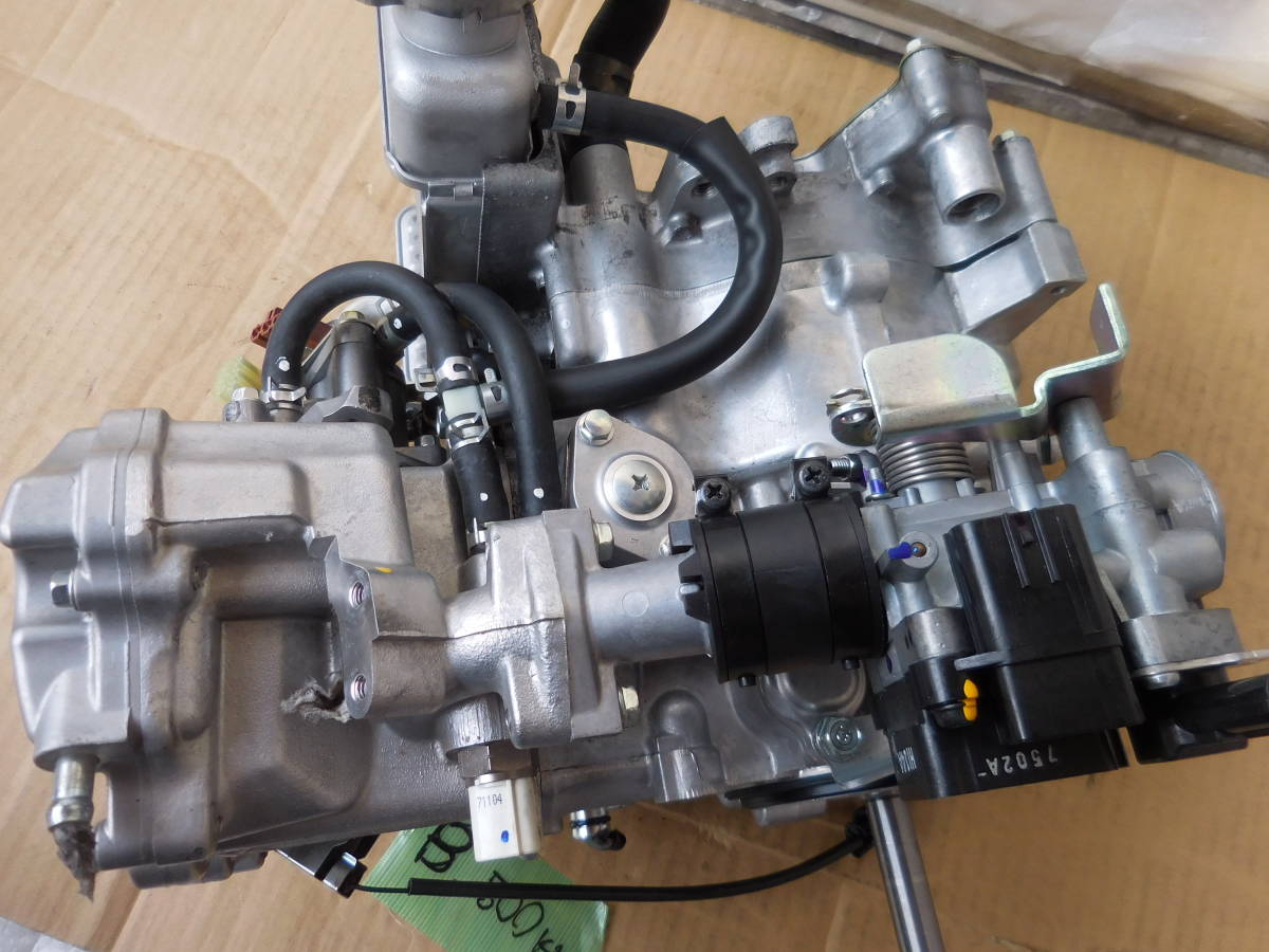 ジャイロ　キャノピー　X　実動　4スト　エンジン　B ５00ｋｍ　実動　4サイクル　 エンジン ジャイロ ジャイロキャノピー 白色 書付 実働エンジン