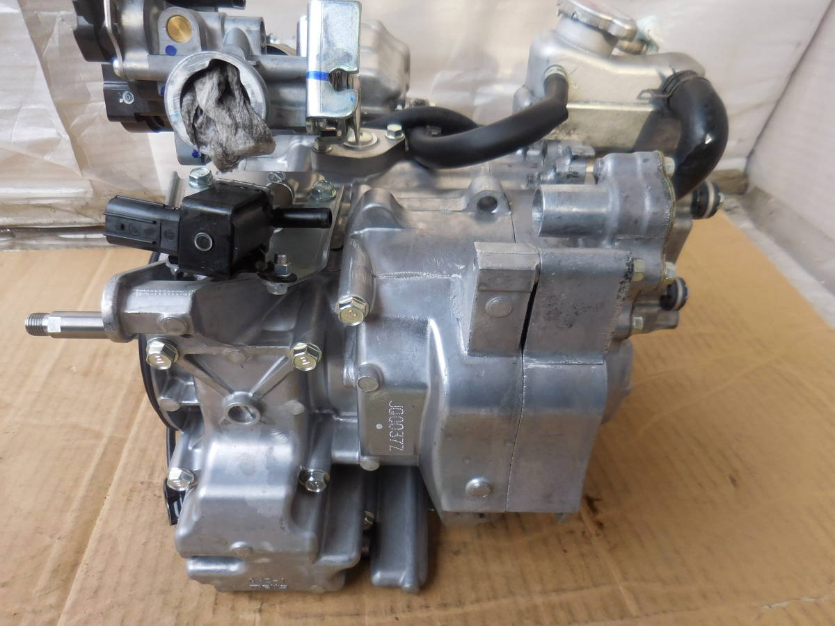 ジャイロ　キャノピー　X　実動　4スト　エンジン　B ５00ｋｍ　実動　4サイクル　 エンジン ジャイロ ジャイロキャノピー 白色 書付 実働エンジン