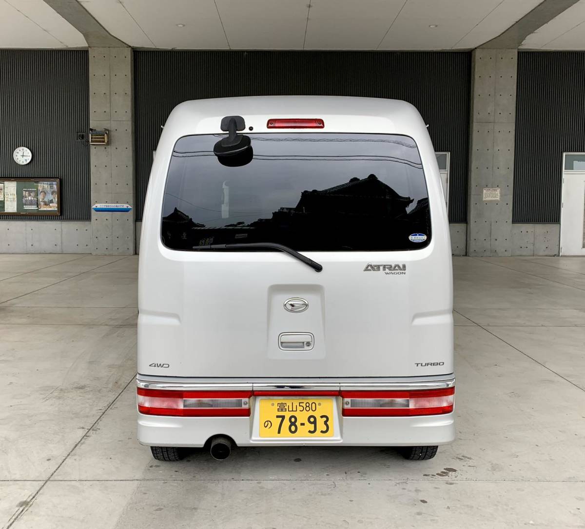 ◇車検4年9月15日まで! 4WD! ターボ車! アトレーワゴン カスタム R