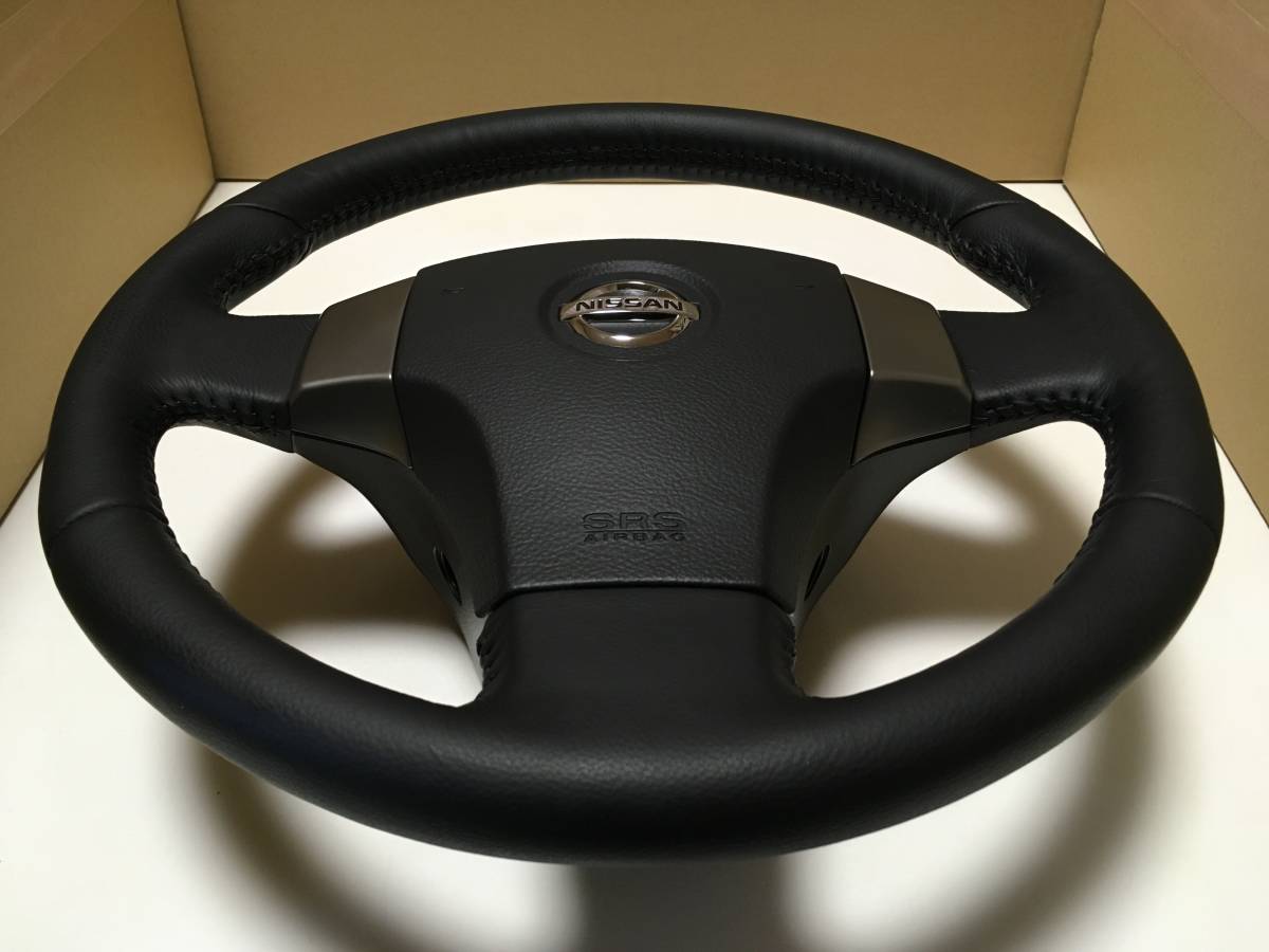 新車外し！ V35 日産 スカイライン 純正 レザーステアリング 黒 ホーン