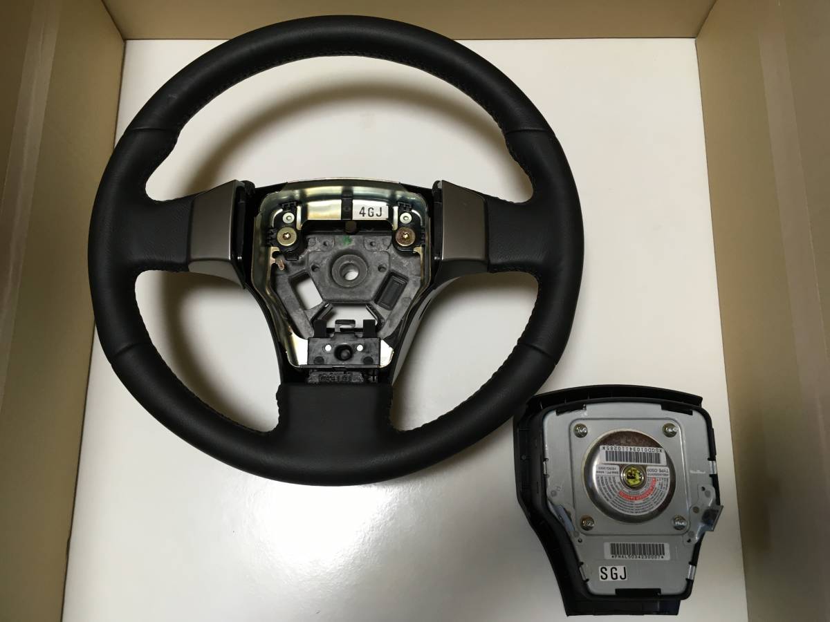 新車外し！ V35 日産 スカイライン 純正 レザーステアリング 黒 ホーン