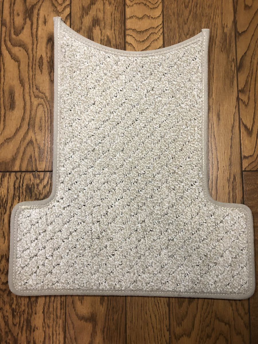 美品 アルファード 10系 純正フロアマット 前席用