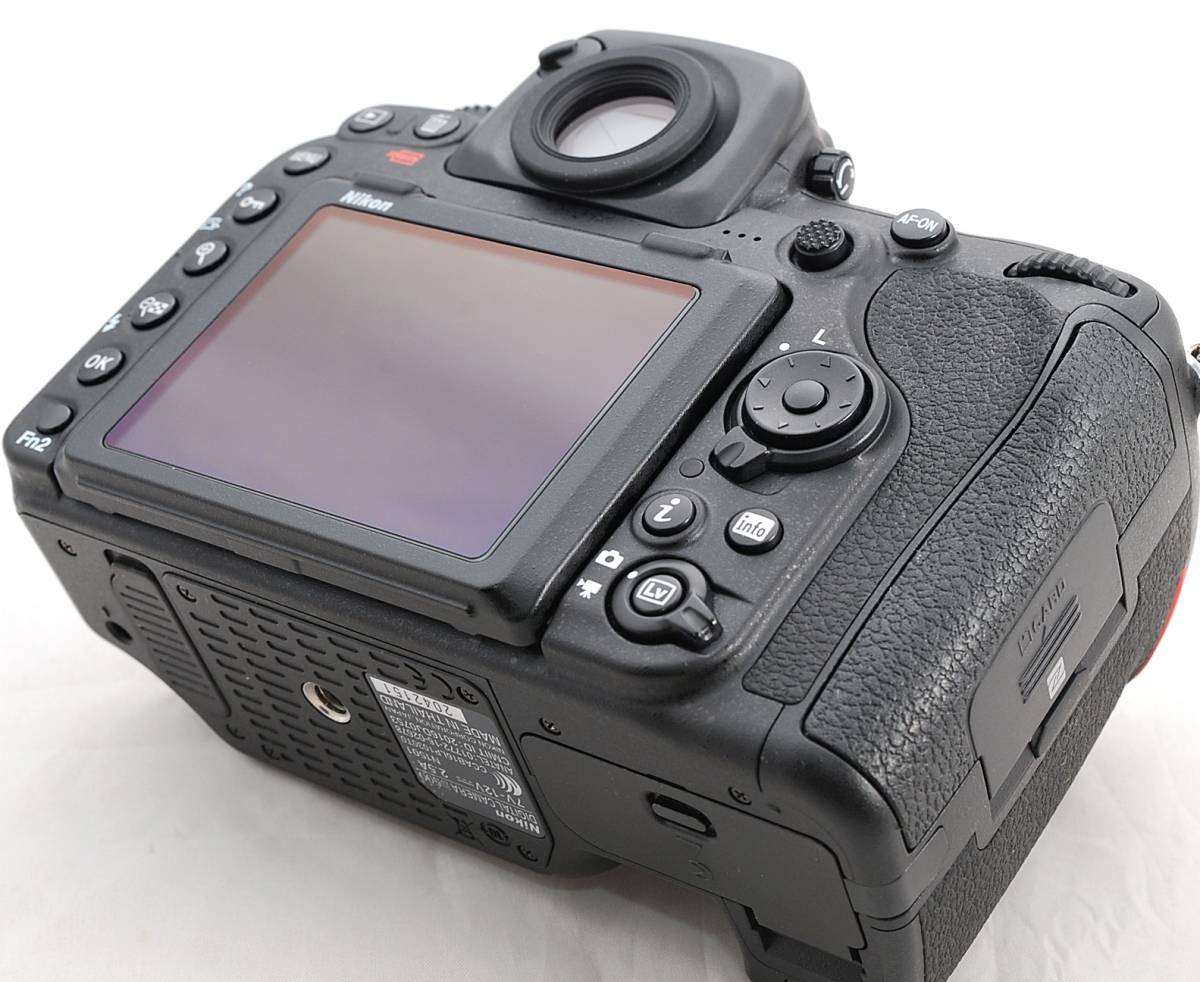 ★美品★ Nikon D500 ボディ 極上美品 Nikon D500 ボディ ショット数12599枚 屋外使用なし 1円スタート