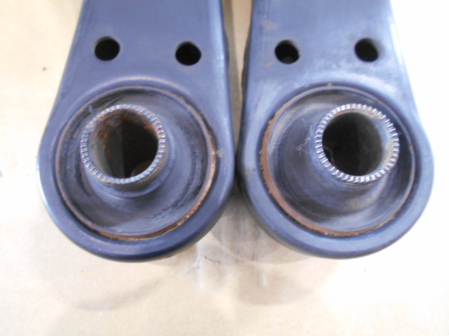 AE111シリーズ フロントロアアーム左右セット