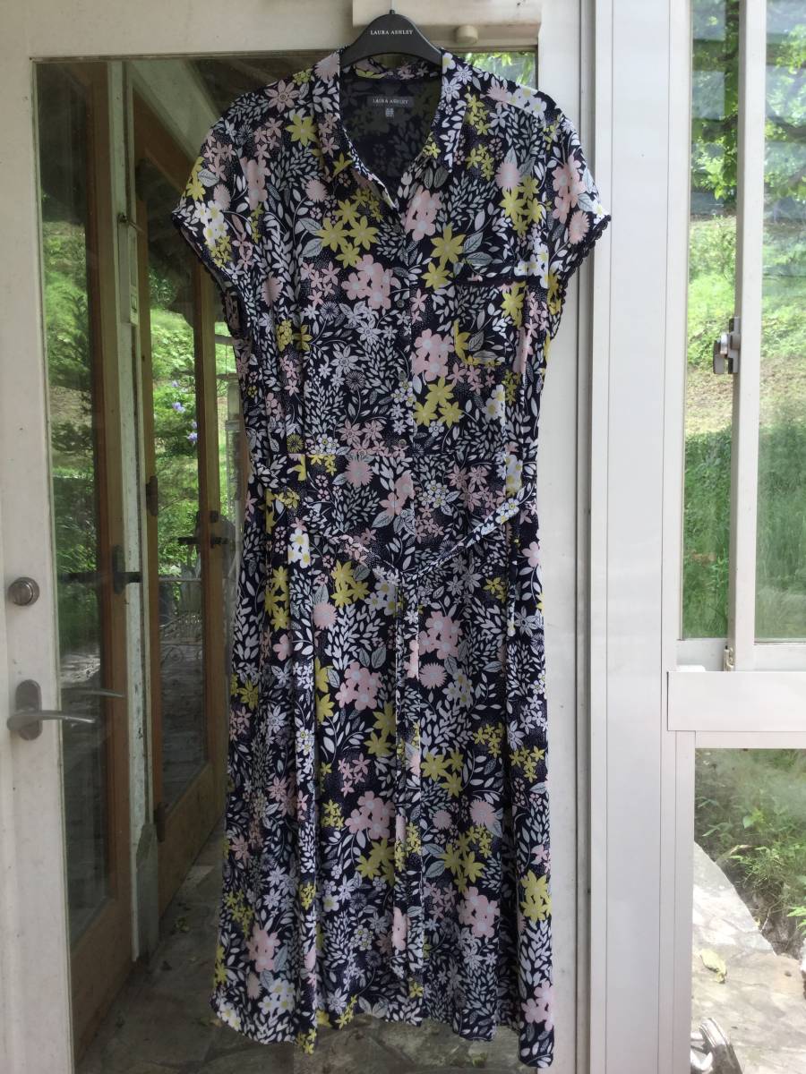 ローラアシュレイ 濃紺地薄ピンク黄色花柄シフォンワンピース13号 ワンピース 売買されたオークション情報 Yahooの商品情報をアーカイブ公開 オークファン Aucfan Com ローラアシュレイ 濃紺地薄ピンク黄色花柄シフォンワンピース13号 ワンピース 売買されたオークション情報 Yahooの商品情報をアーカイブ公開 オークファン Aucfan Com