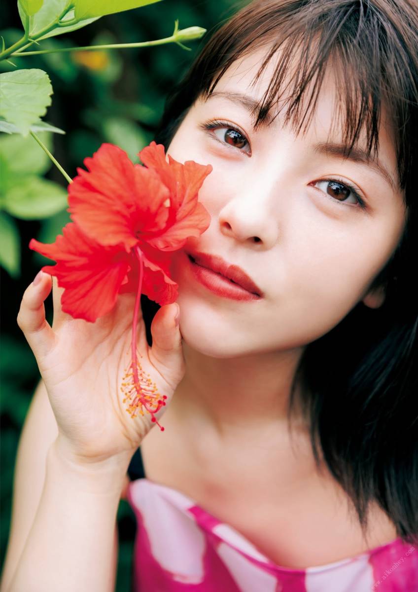 未使用 高画質 浜辺美波 写真 L判 105枚 (写真)｜売買された